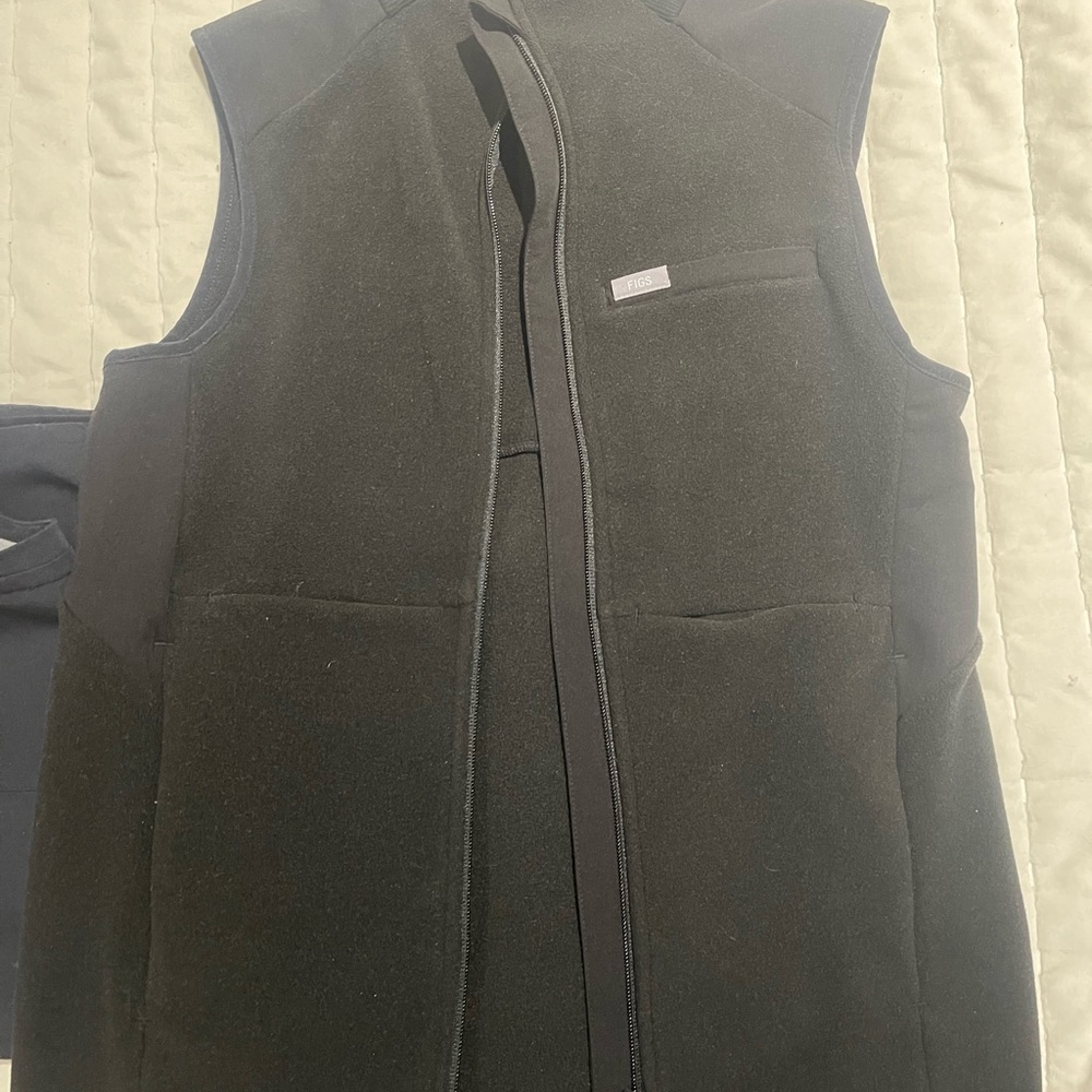 Figs women’s Small Black Vest